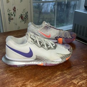 NikeCourt Air Zoom Vapor Cage 4 'White Purple Pulse' Women's Sz 7